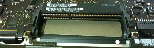 MacBook Pro (13-inch, Mid 2010)のメモリーを8GBに増設する - アインシュタインの電話番号